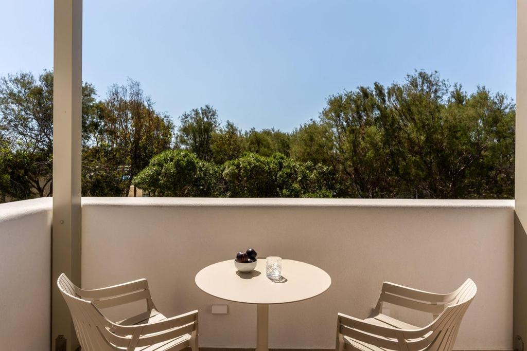 Aparthotel Peranosa The Residency Agios Georgios  Exterior foto